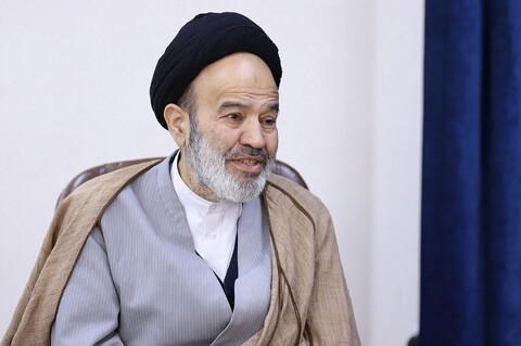 تصاویر/ دیدار اعضای هیئت امنای موسسه آموزش عالی اخلاق و تربیت با آیت الله اعرافی