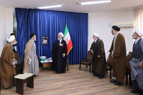 تصاویر/ دیدار اعضای هیئت امنای موسسه آموزش عالی اخلاق و تربیت با آیت الله اعرافی