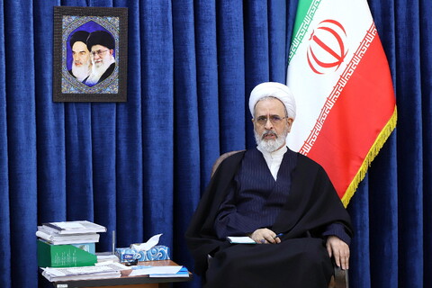 ویژگی‌های «شهر اسلامی» تعریف و تبیین شود