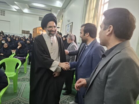 نواخت زنگ جشن نیکوکاری در کاشان