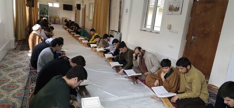 محفل جزء خوانی قرآن کریم در مدرسه علمیه پارس آباد