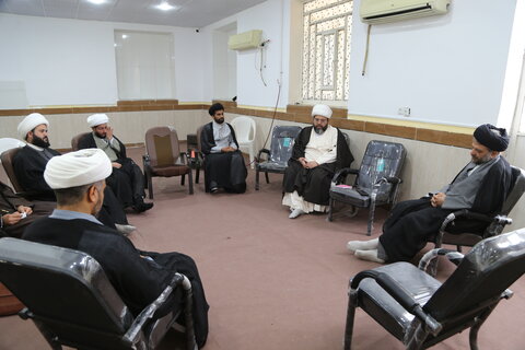 تصاویر/دیدار مدیر حوزه علمیه خوزستان با اساتید و کادر مدرسه علمیه رضویه هویزه