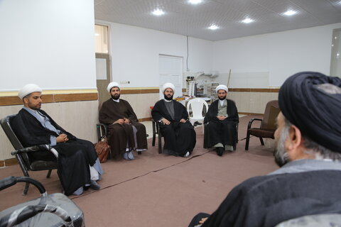 تصاویر/دیدار مدیر حوزه علمیه خوزستان با اساتید و کادر مدرسه علمیه رضویه هویزه
