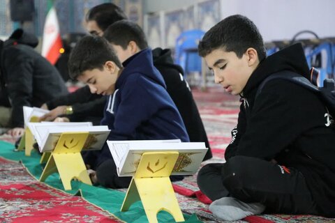 تصاویر برگزاری مراسم جزخوانی قرآن کریم در بروجرد