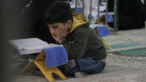 تصاویر/آیین جزء خوانی قرآن کریم در هلال بن علی