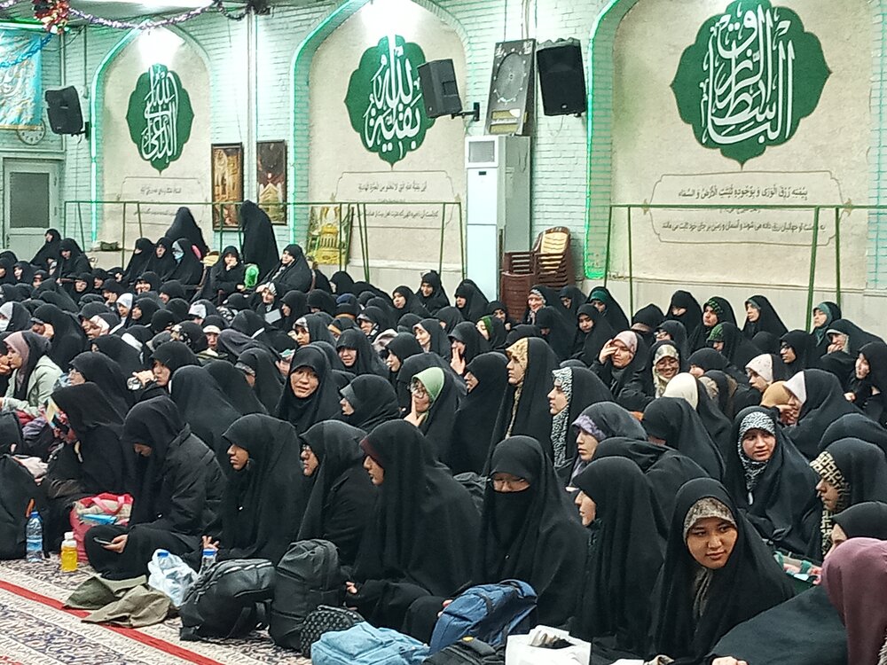 حرم مطہر امام رضا (ع) میں جامعۃ المصطفیٰ کے زیر اہتمام رمضانی اعتکاف کا آغاز / 580 سے زائد طلبہ اور طالبات کی شرکت