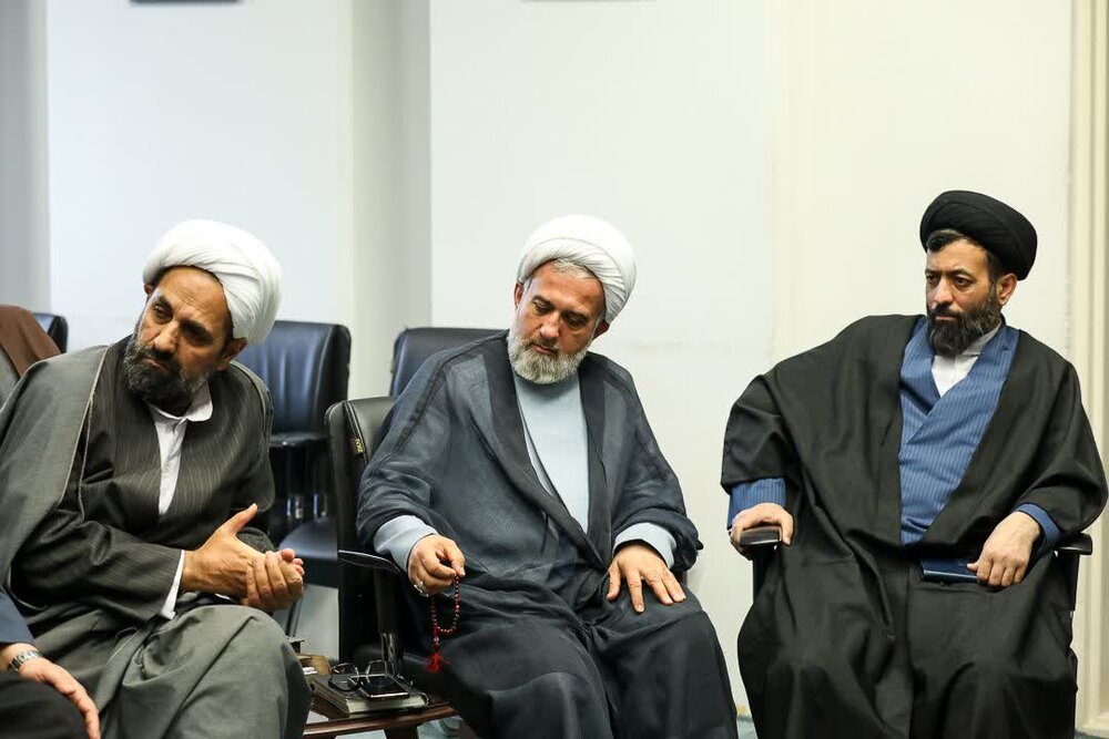 نخستین جلسه هماهنگی نماز عید فطر در قزوین برگزار شد + عکس