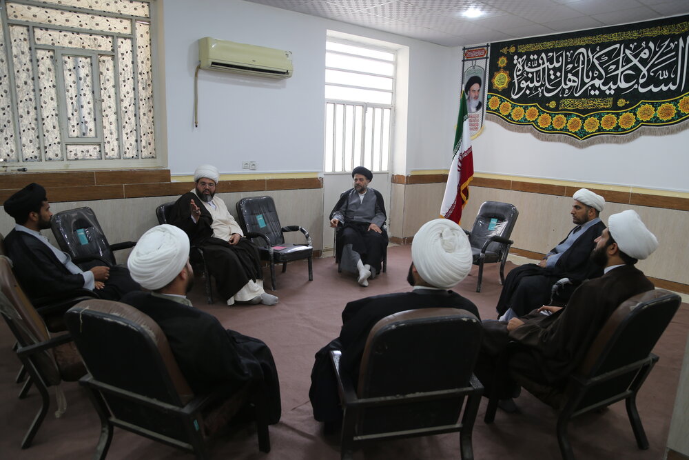بازدید مدیر حوزه علمیه خوزستان از مدرسه علمیه رضویه هویزه