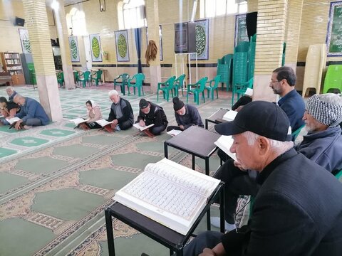 جلسه قرآن اختیار آباد