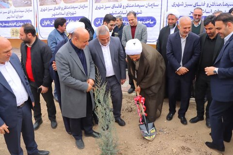 مراسم روز درخت کاری با حضور امام جمعه اسلامشهر