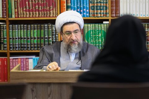 تصاویر | دیدار هفتگی چهره به چهره و گفتگوی صمیمی  اقشار مختلف مردم با نماینده ولی فقیه در آذربایجان شرقی