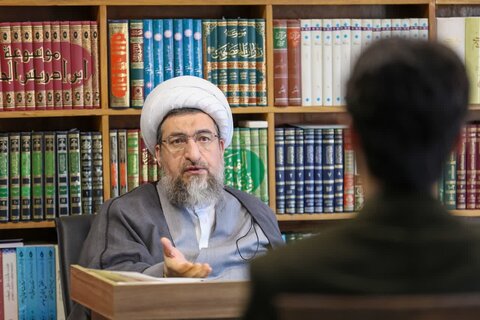 تصاویر | دیدار هفتگی چهره به چهره و گفتگوی صمیمی  اقشار مختلف مردم با نماینده ولی فقیه در آذربایجان شرقی