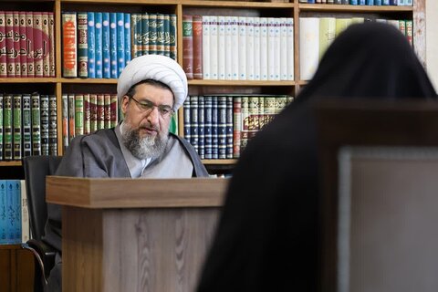 تصاویر | دیدار هفتگی چهره به چهره و گفتگوی صمیمی  اقشار مختلف مردم با نماینده ولی فقیه در آذربایجان شرقی