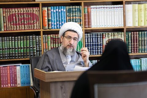 تصاویر | دیدار هفتگی چهره به چهره و گفتگوی صمیمی  اقشار مختلف مردم با نماینده ولی فقیه در آذربایجان شرقی