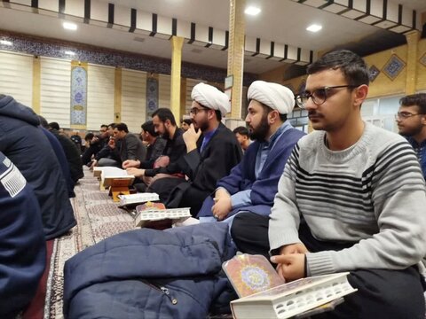 تصاویر/  محفل انس با قرآن کریم در مدرسه علمیه سلماس