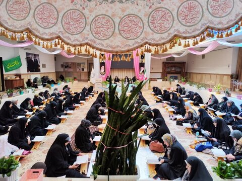 تصاویر/ مراسم جمع خوانی قرآن کریم در مدرسه علمیه ریحانة الرسول ارومیه