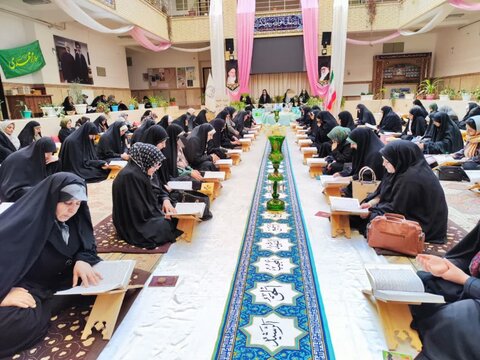 تصاویر/ مراسم جمع خوانی قرآن کریم در مدرسه علمیه ریحانة الرسول ارومیه