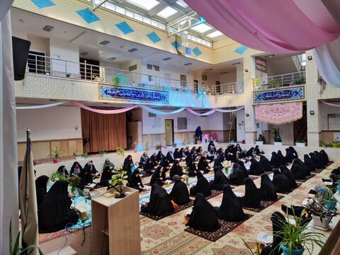 تصاویر/ مراسم جمع خوانی قرآن کریم در مدرسه علمیه ریحانة الرسول ارومیه