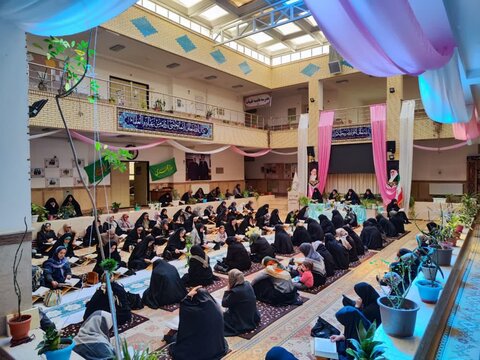تصاویر/ مراسم جمع خوانی قرآن کریم در مدرسه علمیه ریحانة الرسول ارومیه