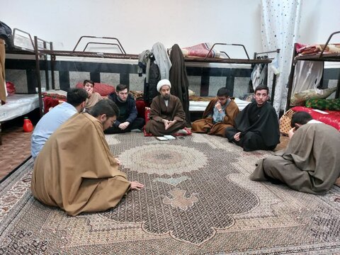 تصاویر/ سلسله نشست های اخلاقی طلاب مدرسه علمیه امام خامنه ای ارومیه