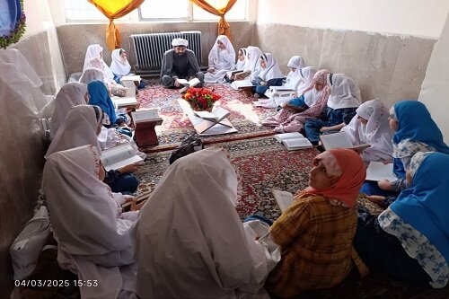 اجرای طرح «زندگی با آیه‌ها» در شهرک مهدیه کرمانشاه+ عکس