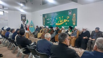 دوست بد فرزند انسان را از اهل‌بیت(ع) دور می‌کند