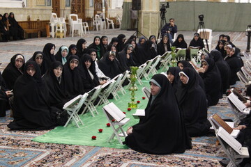 تصاویر / برگزاری محفل قرانی امت پیروز ویژه بانوان در راستای طرح زندگی با آیه ها