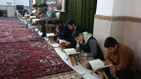 تصاویر/ محفل انس با قران کریم در مدرسه علمیه خوی
