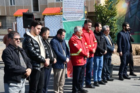 تصاویر/ کاشت نهال توسط امام جمعه خوی