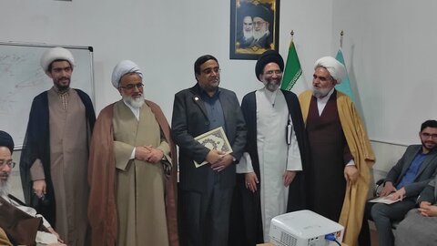 تصاور/اختتامیه  دومین جشنواره فرهنگی هنری ستادهای برگزاری نمازجمعه منطقه کاشان