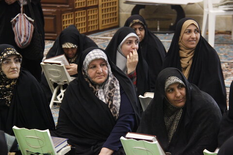 تصاویر /برگزاری محفل قرانی امت پیروز ویژه بانوان در راستای طرح زندگی با آیه ها