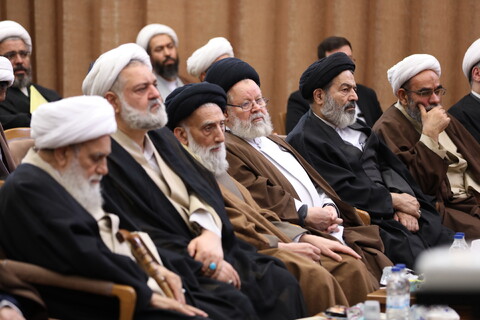 تصاویر/ آیین رونمایی از احیای کتاب گرانسنگ « عبقات الأنوار»