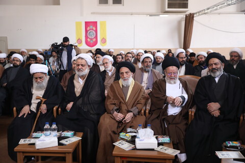 تصاویر/ آیین رونمایی از احیای کتاب گرانسنگ « عبقات الأنوار»