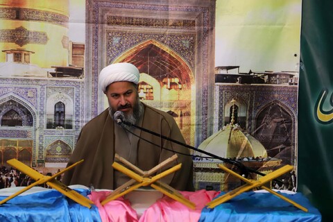 تصاویر / آیین تجلیل از خادمیاران آستان قدس رضوی استان همدان