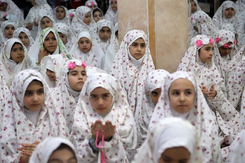 تصاویر / مراسم جشن تکلیف ۴۰۰ نفر از دختران دانش‌آموز همدانی