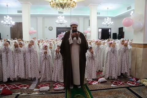 تصاویر / مراسم جشن تکلیف ۴۰۰ نفر از دختران دانش‌آموز همدانی