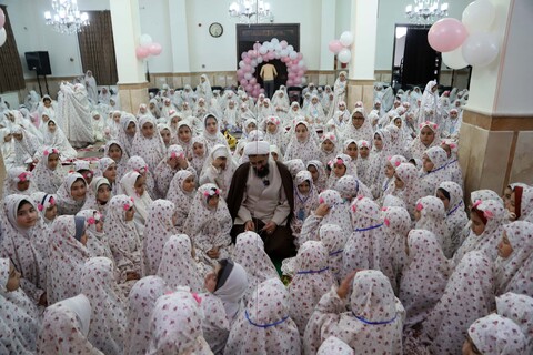 تصاویر / مراسم جشن تکلیف ۴۰۰ نفر از دختران دانش‌آموز همدانی