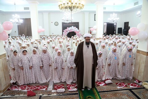 تصاویر / مراسم جشن تکلیف ۴۰۰ نفر از دختران دانش‌آموز همدانی