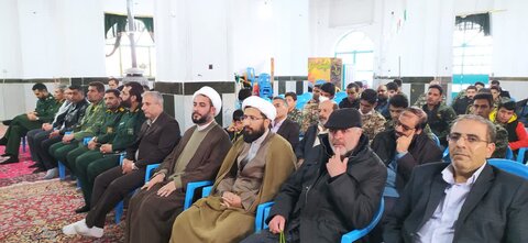 مراسم تجلیل از بسیجیان پایگاه سردار شهید قریه میرزایی راین