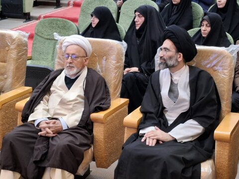 تصاویر/ افتتاح مدرسه شش کلاسه و تجلیل از مادرشهیدان بارفروش