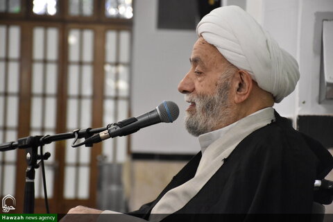 دینی طالبات علم اور سماجی مسائل کے حل میں پیش پیش رہیں: حجت‌الاسلام قرائتی