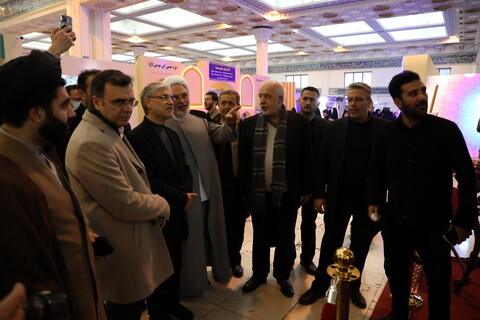 تصاویر/ بازدید وزیر علوم از سی و دومین نمایشگاه بین المللی قرآن کریم