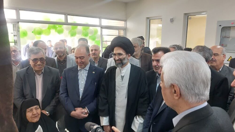 افتتاح مدرسه خیرساز شهیدان بارفروش در کاشان