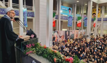 مسئولین باید برای مهار گرانی و رفع مسئله تورم، تدابیر عاجلی داشته باشند