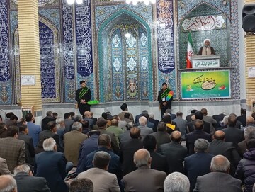 تصاویر/ اقامه نماز جمعه کوهدشت