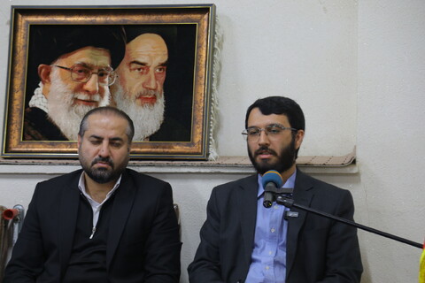 تصاویر/ دیدار مشاور وزیر و رئیس مرکز بازرسی وزارت تعاون، کار و رفاه اجتماعی با آیت الله حسینی بوشهری