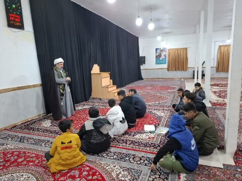 تصاویر/برگزاری جلسات جزء خوانی و اجرای طرح "زندگی با آیه‌ها" در شهرستان کامیاران