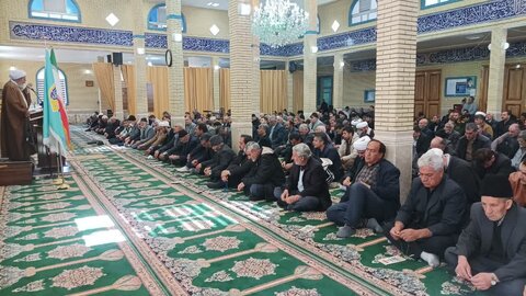 تصاویر/  اقامه نماز جمعه شهرستان چالدران