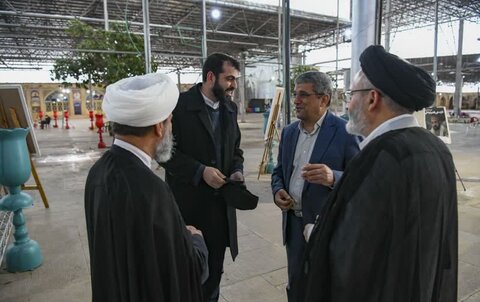 تصاویر| «ضیافت نور» دیدار رمضانی طلاب و جمعی از اقشار مختلف مردم با نماینده ولی فقیه در فارس: