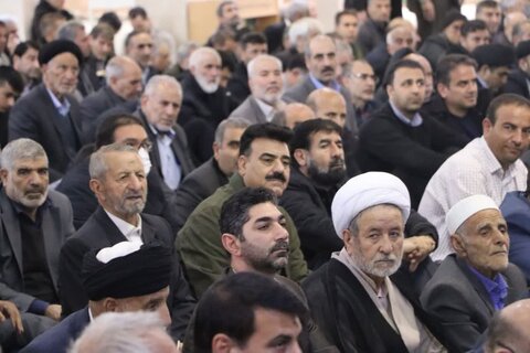 تصاویر اقامه نماز جمعه خرم آباد